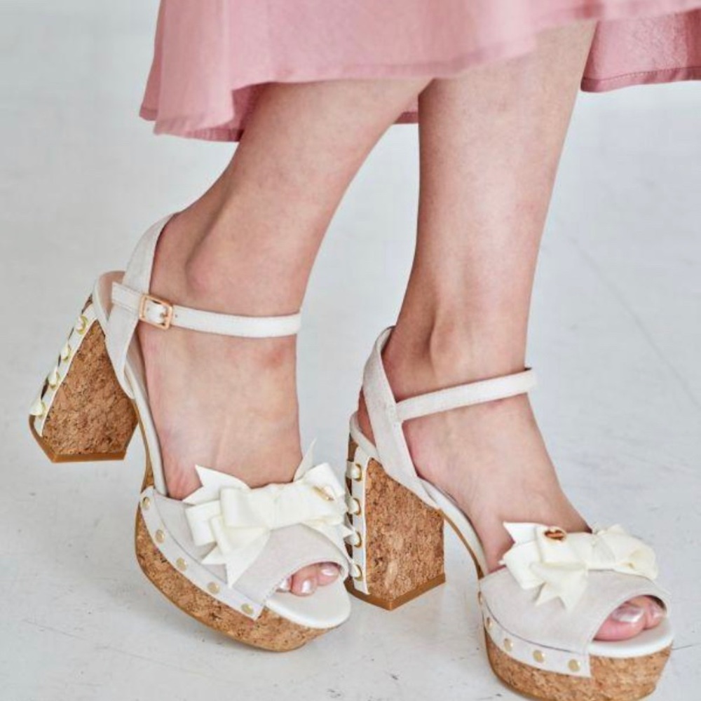 Liz Lisa Cork Ribbon Beige Sandals